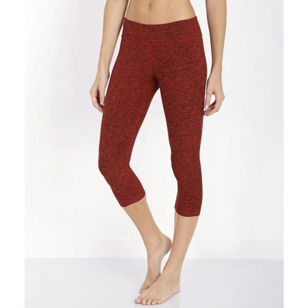 Beyond Yoga Leggings size M Crimson Red Space Dye Cropped Athletic Capri